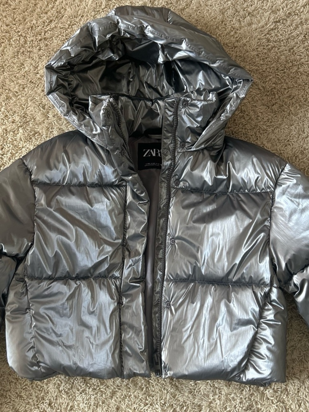 NWOT Zara Metallic Silver Cropped Puffer Jacket with Hood